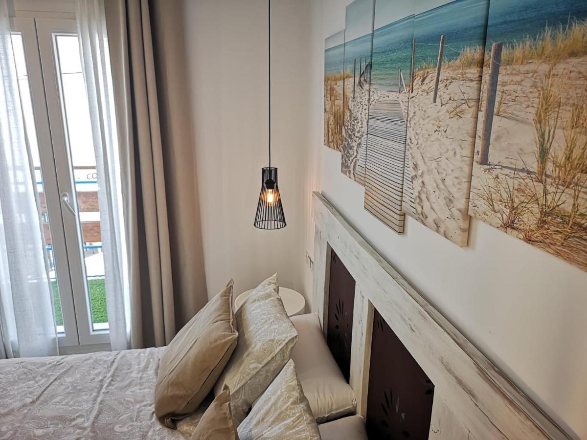 Apartamento Suite Arco De La Villa,Solo Familia Y Parejas,Parking Gratuito Conil De La Frontera Exterior foto